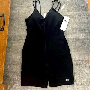 NWT Alo Yoga Alosoft Suns Out Onesie